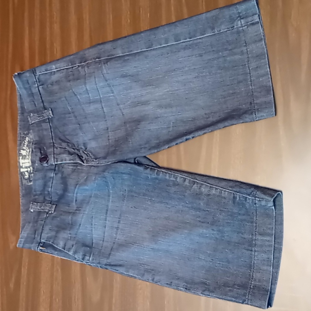 !it Jean Shorts Size 29